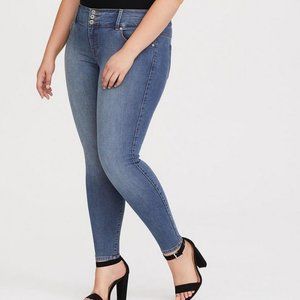 Torrid Jegging Super Stretch Medium Wash - Size 14S